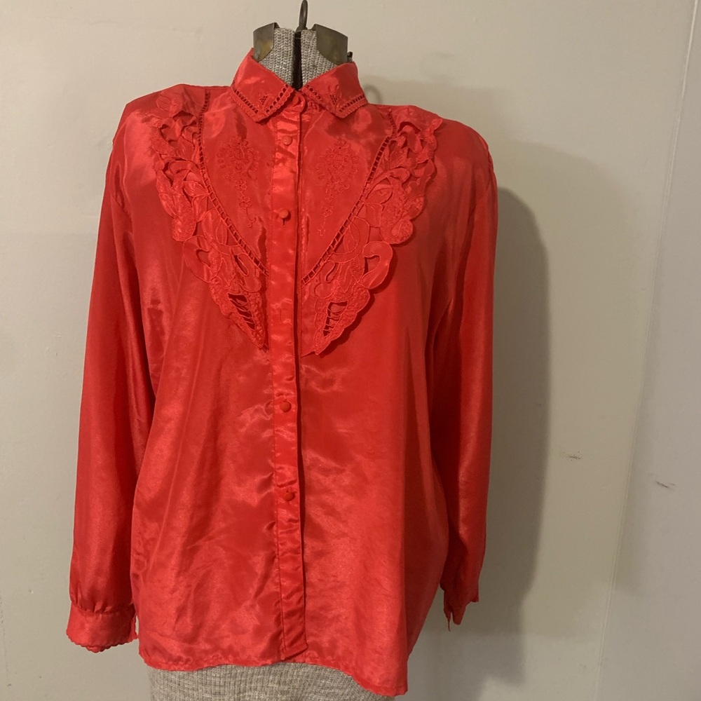 Vintage Red Lace-Trim Satin Button-Up Women’s Top